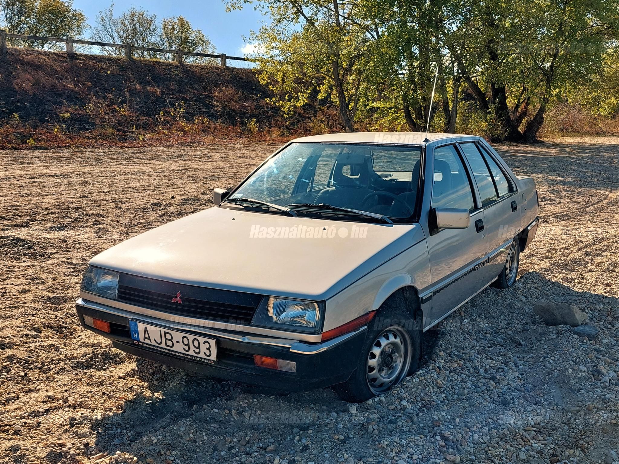 MITSUBISHI LANCER 1986/7 - 1