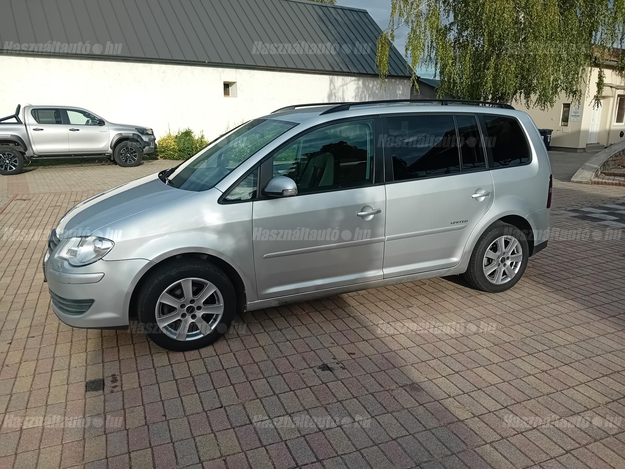 VOLKSWAGEN TOURAN 2008/10 - 1