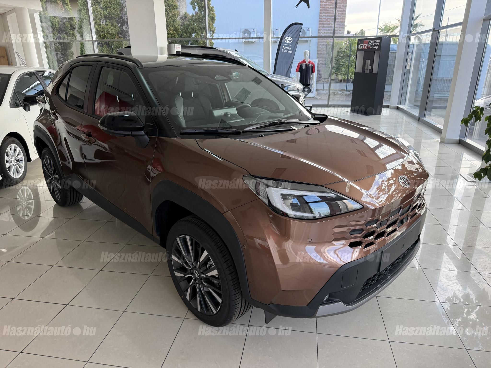 TOYOTA YARIS CROSS 2026 - 1