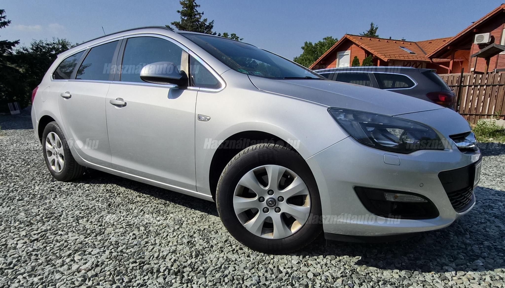 OPEL ASTRA J 2015/8 - 1