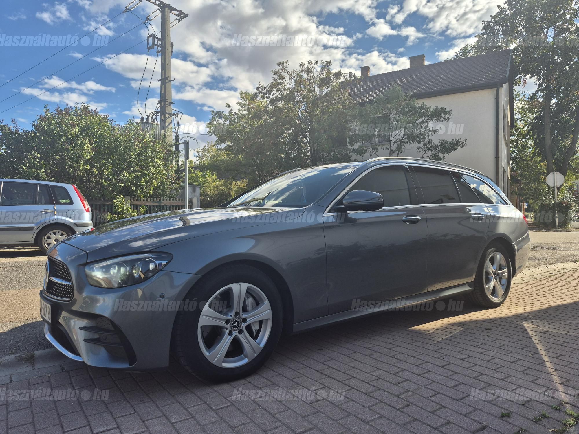 MERCEDES-BENZ E 220 2020 - 1