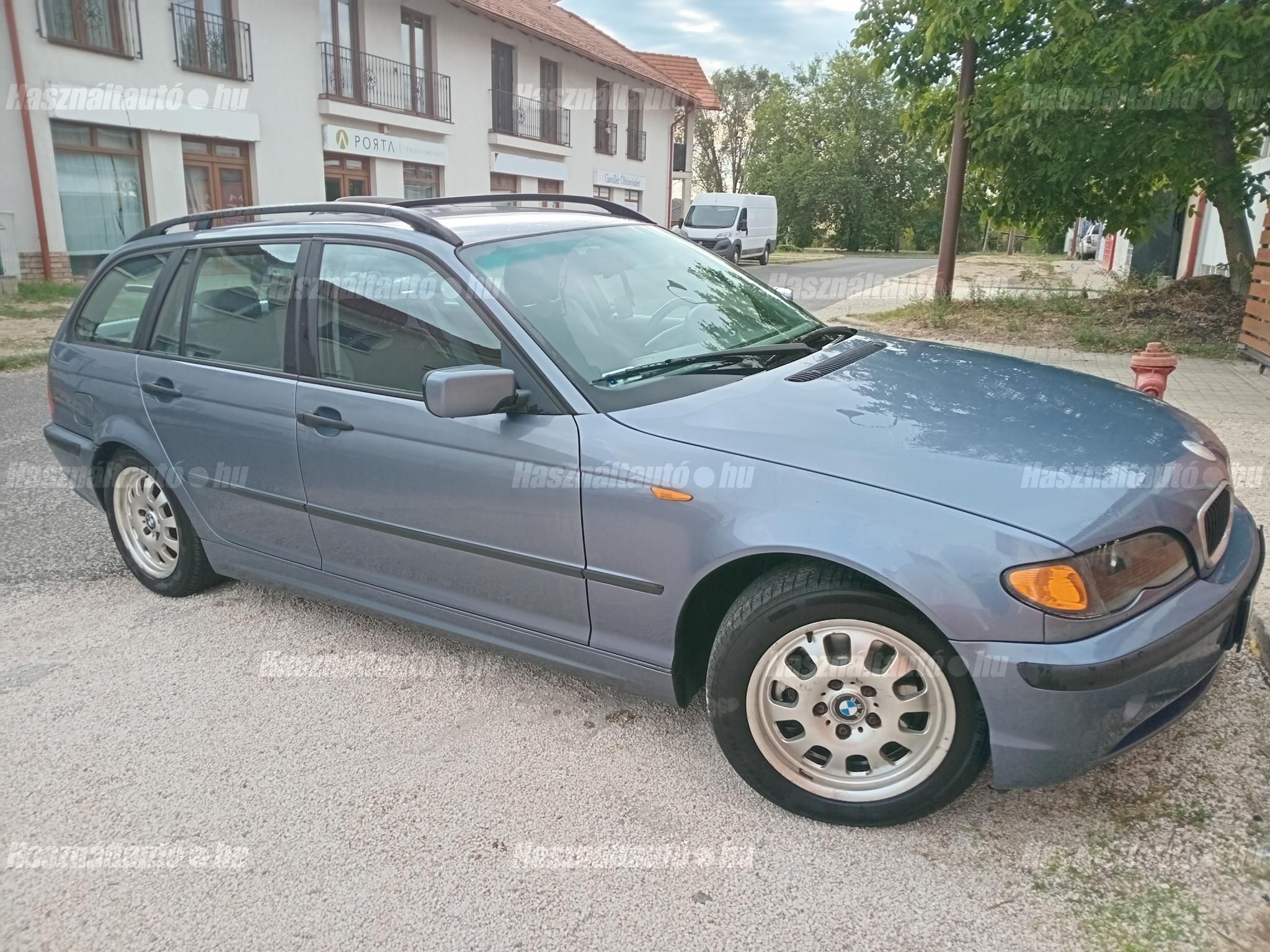 BMW 320 2002/4 - 1