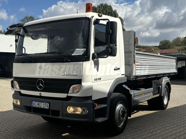 MERCEDES-BENZ 2010/6 - 1