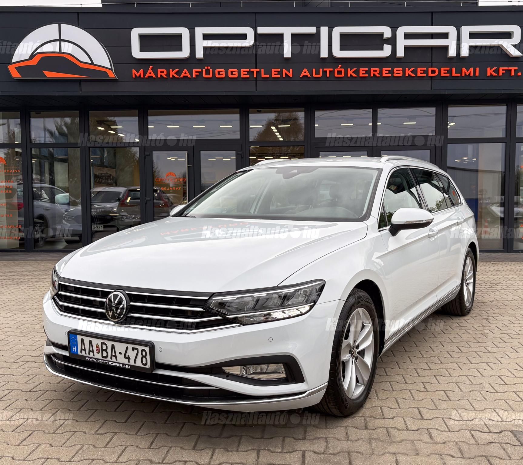 VOLKSWAGEN PASSAT VIII 2022/10 - 1