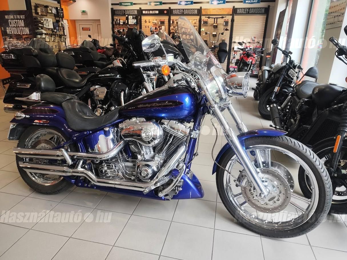 HARLEY-DAVIDSON CVO 2004/6 - 1