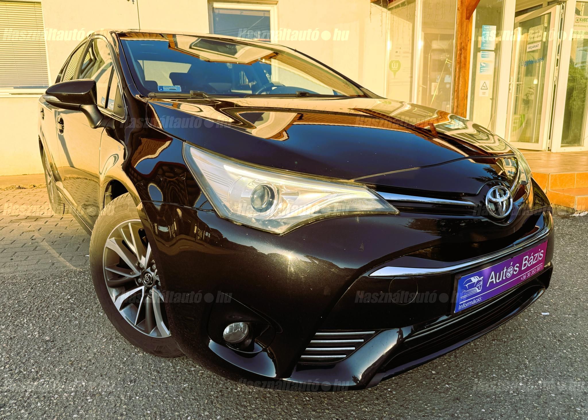 TOYOTA AVENSIS 2015/12 - 1