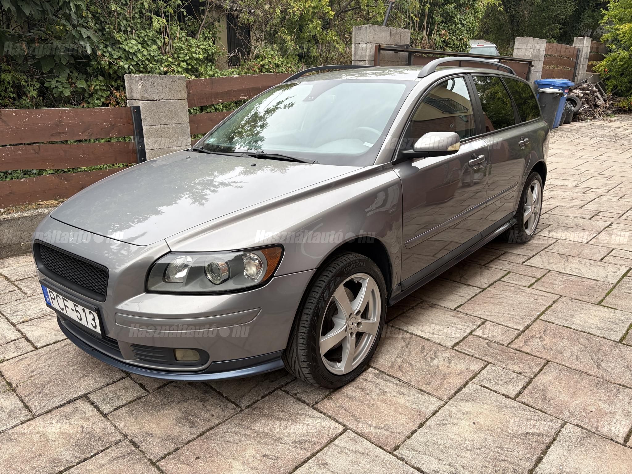 VOLVO V50 2004/5 - 1