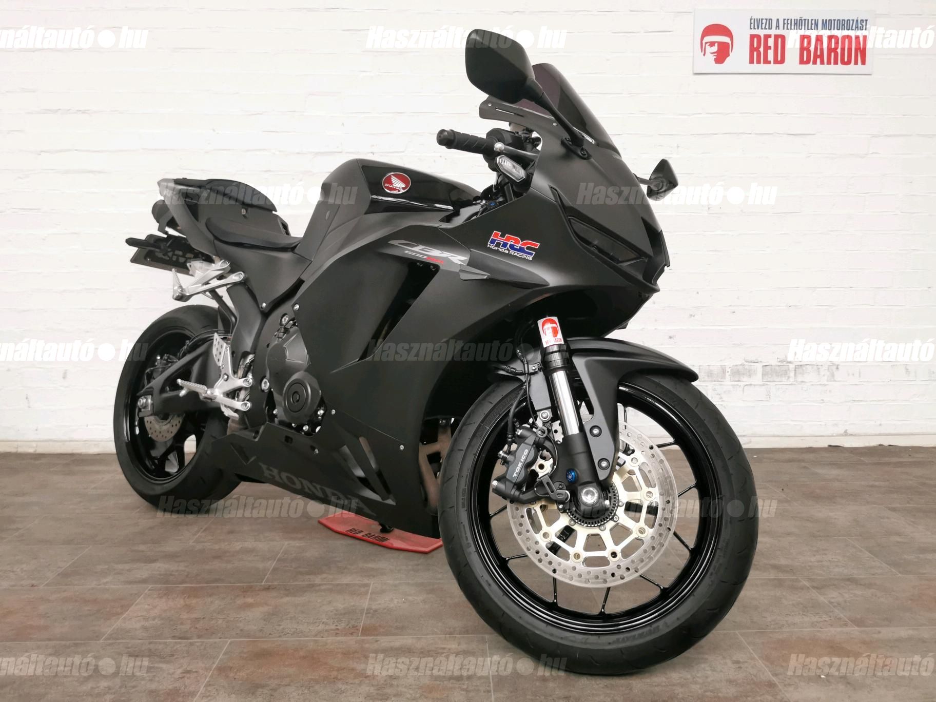 HONDA CBR 600 RR 2024 - 1