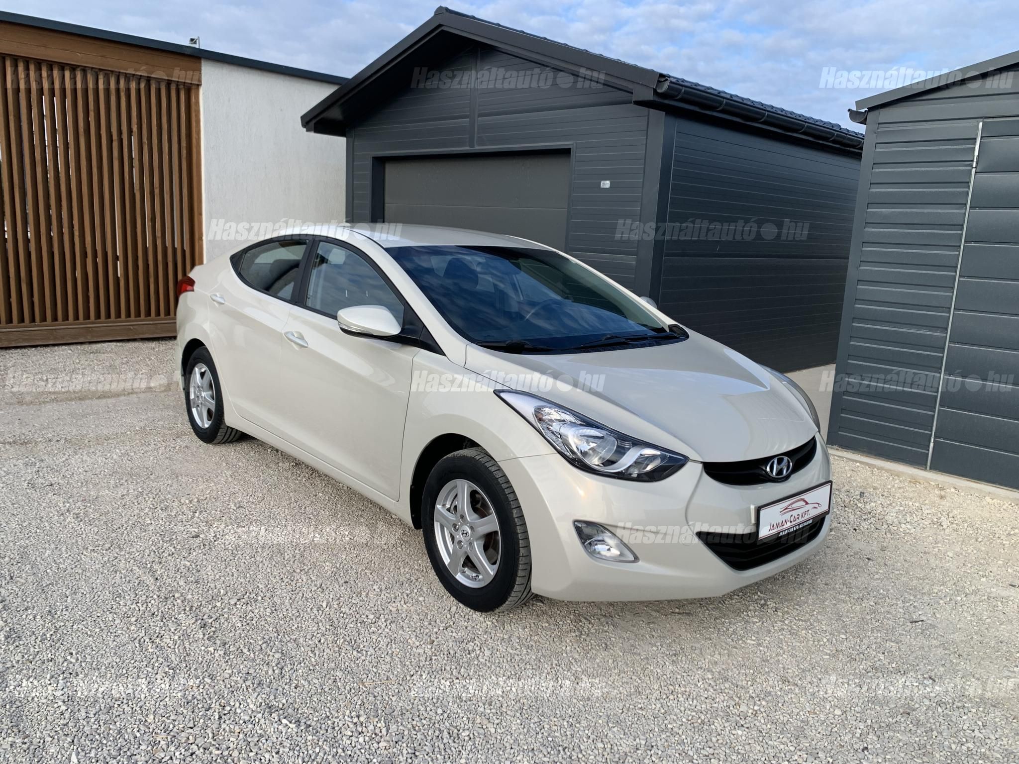 HYUNDAI ELANTRA 2012/11 - 1