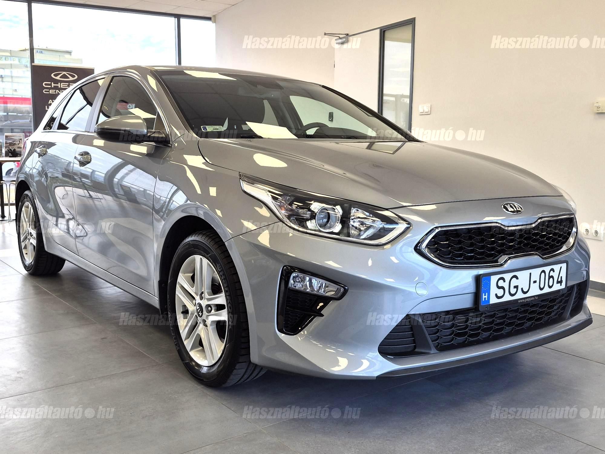 KIA CEE'D 2020/8 - 1