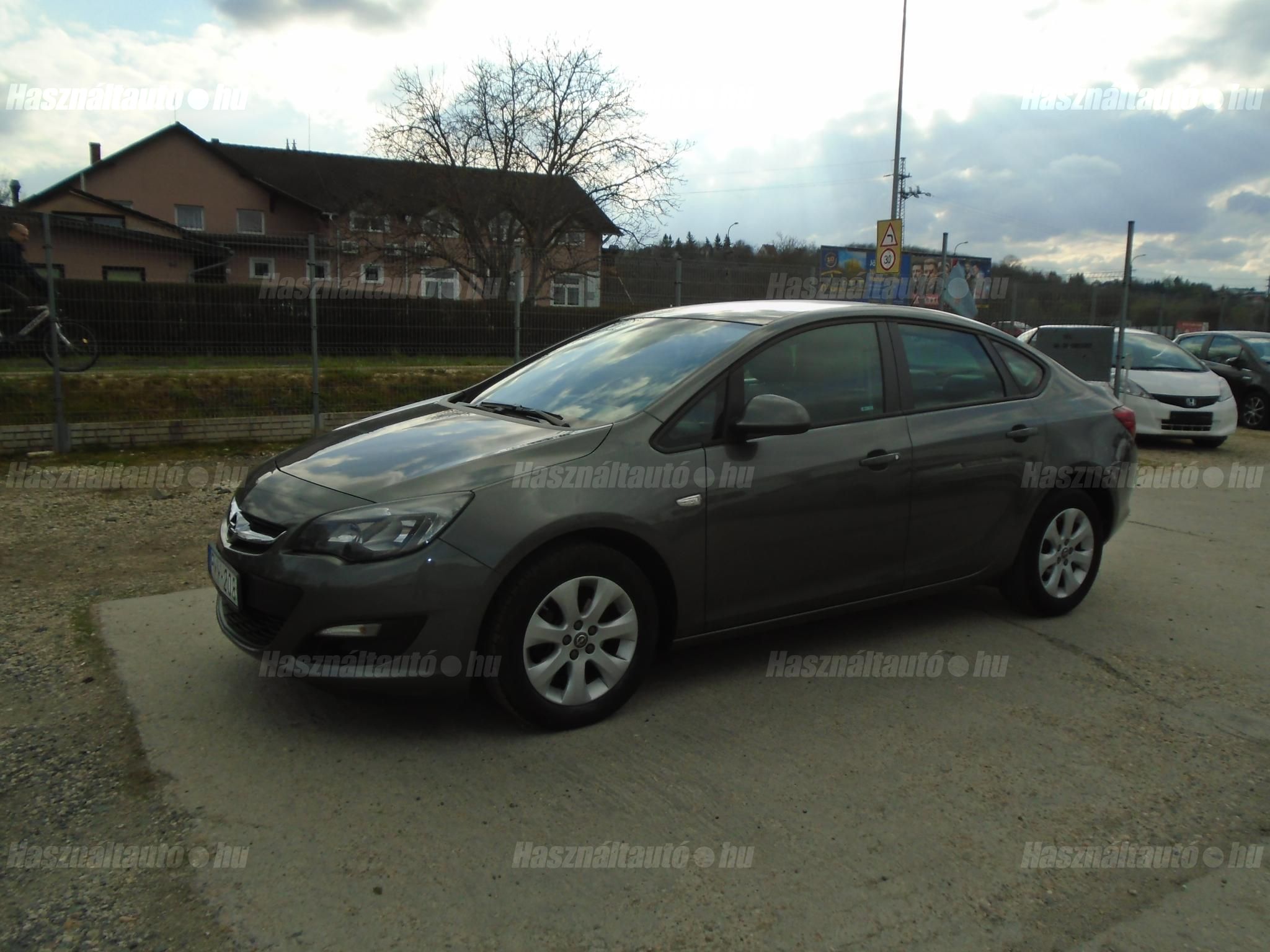 OPEL ASTRA J 2018/8 - 1