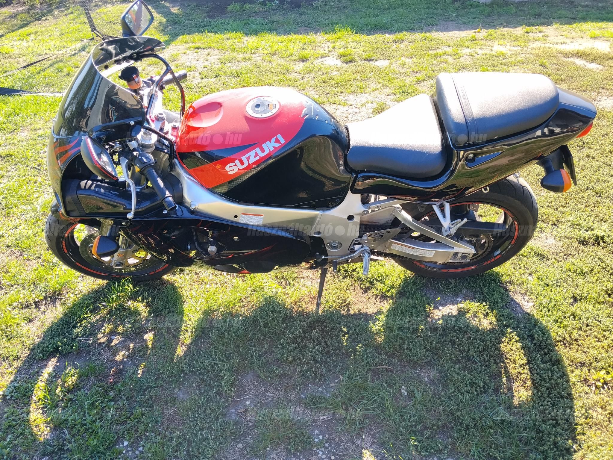 SUZUKI GSX-R 750 2000/8 - 1