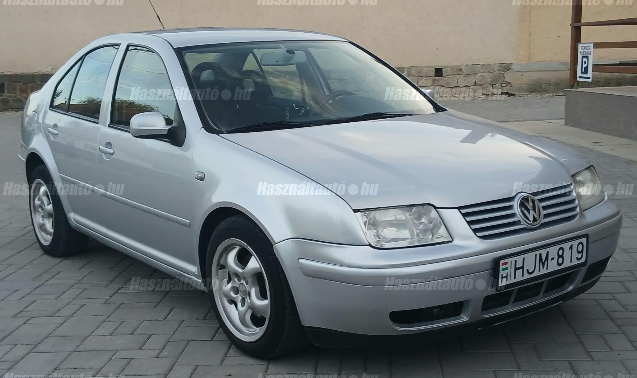 VOLKSWAGEN BORA 2001/6 - 1