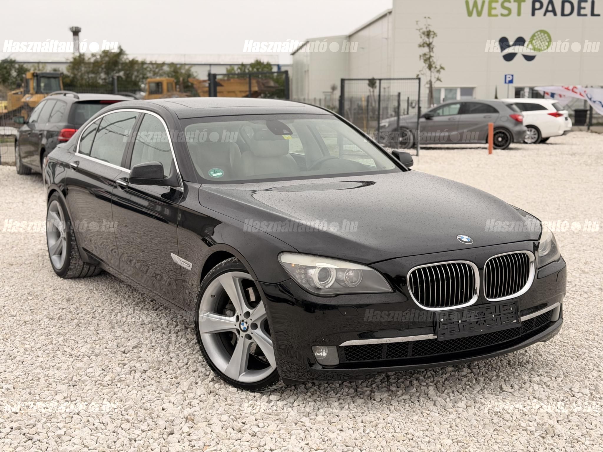 BMW 750 2011/10 - 1