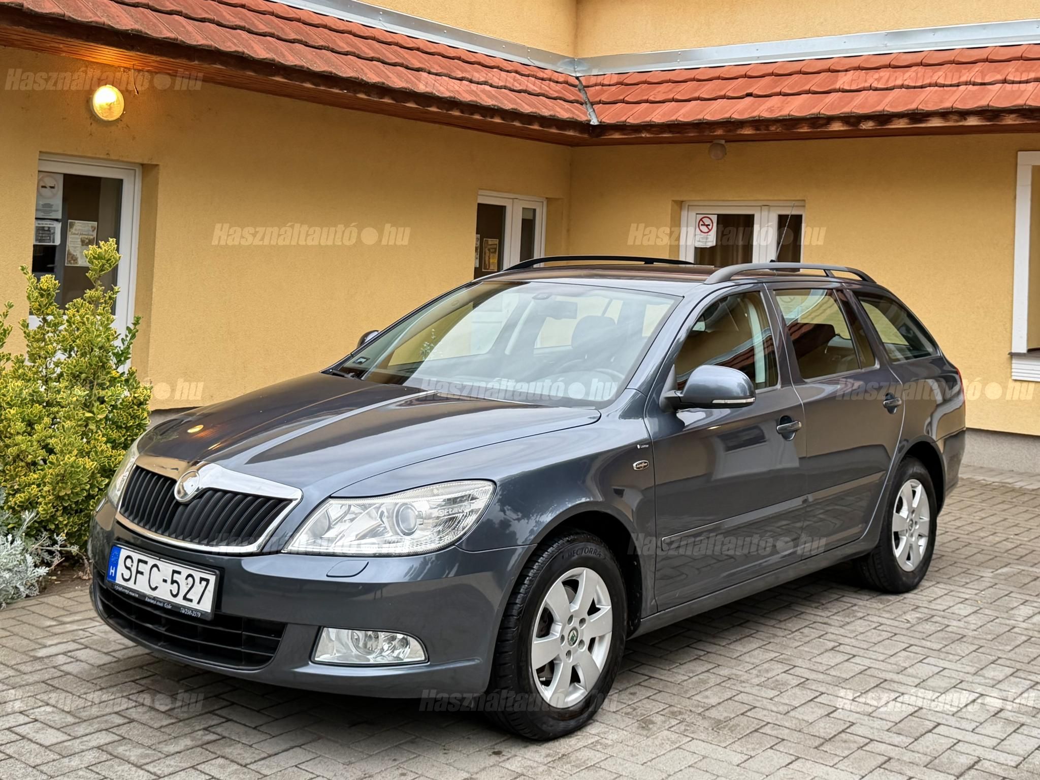 SKODA OCTAVIA 2010/6 - 1