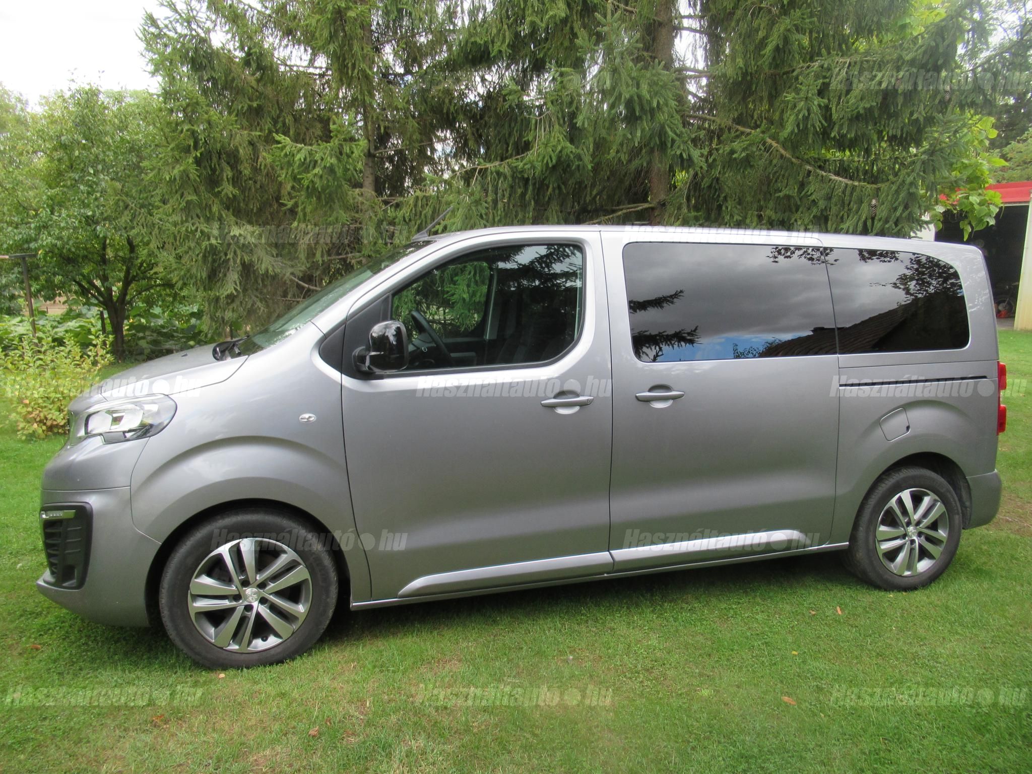 PEUGEOT TRAVELLER 2022/4 - 1