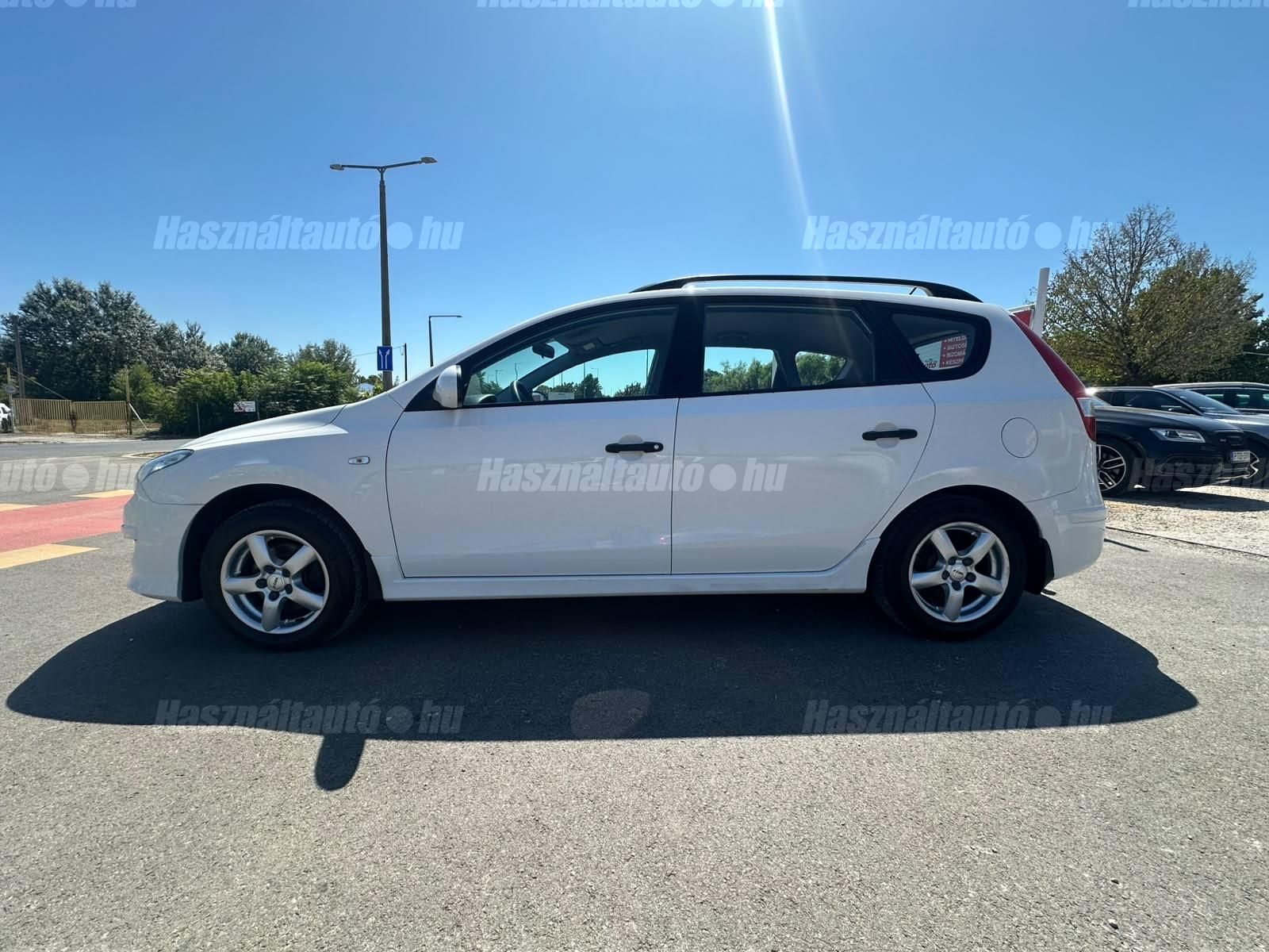 HYUNDAI I30 2013/5 - 1