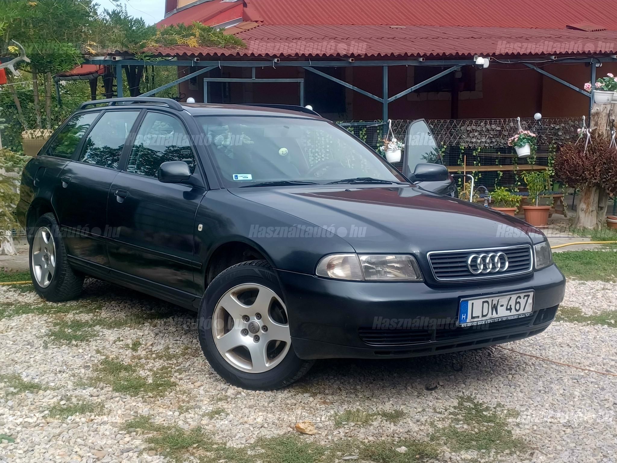 AUDI A4 1999 - 1
