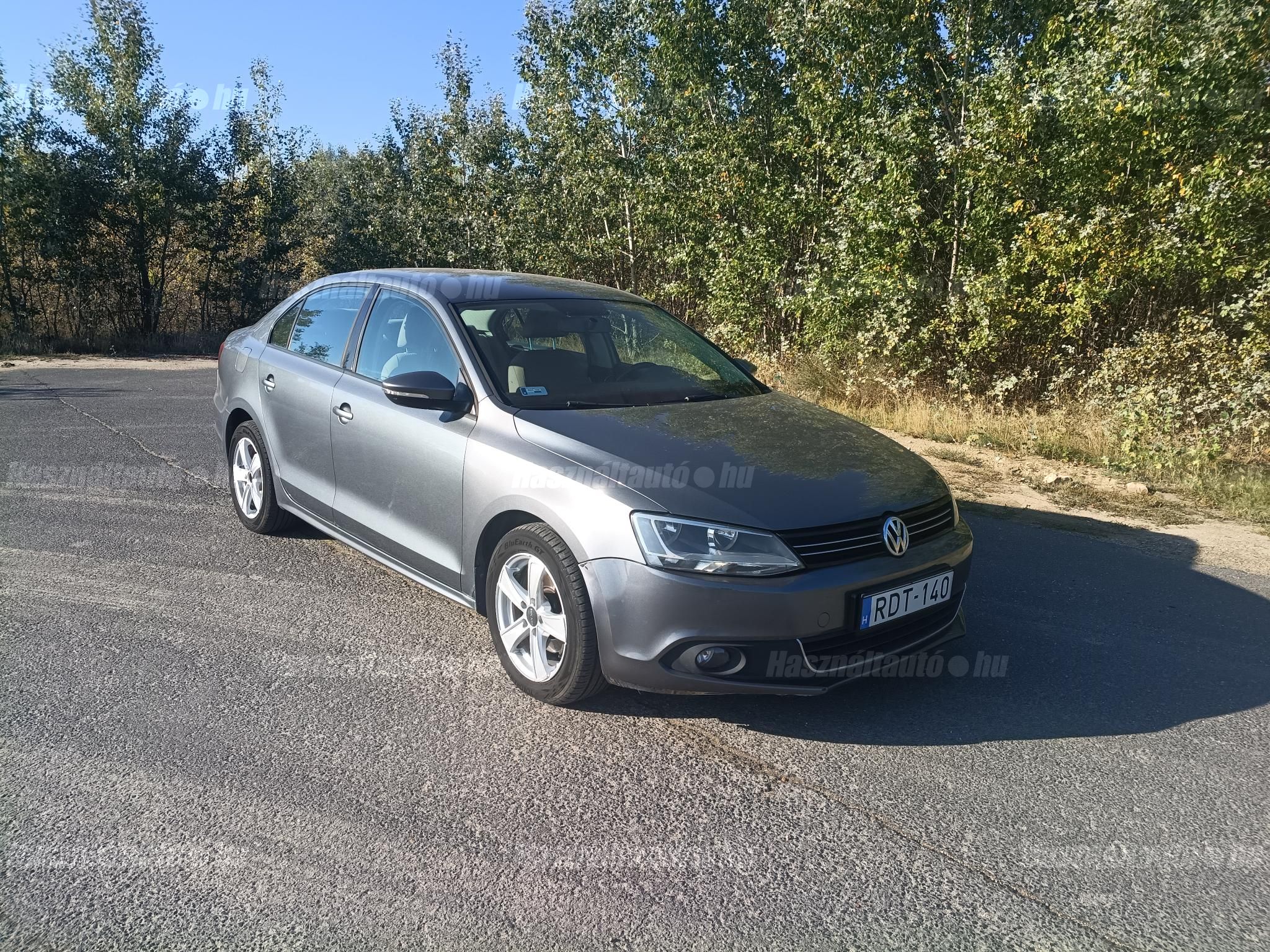VOLKSWAGEN JETTA VI 2011 - 1