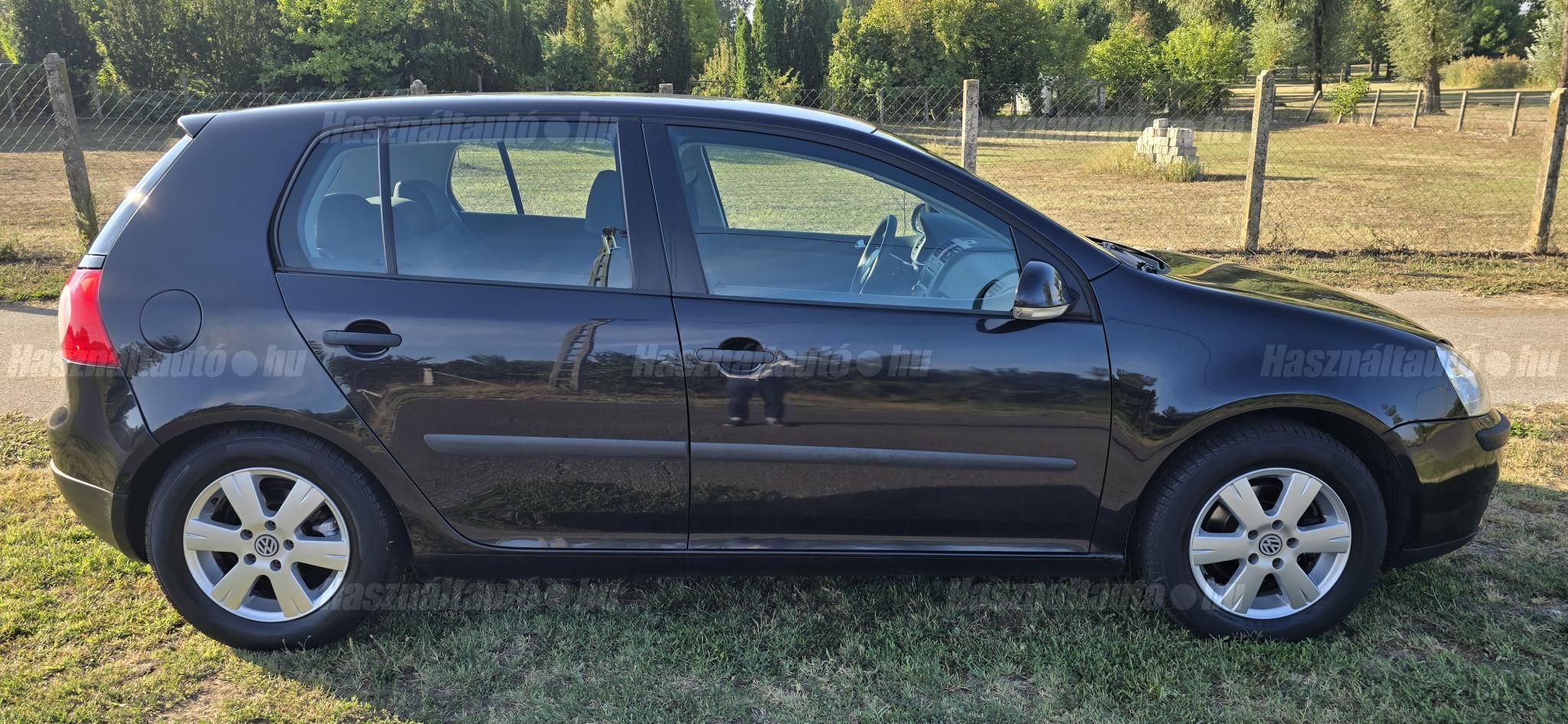 VOLKSWAGEN GOLF V 2004/8 - 1