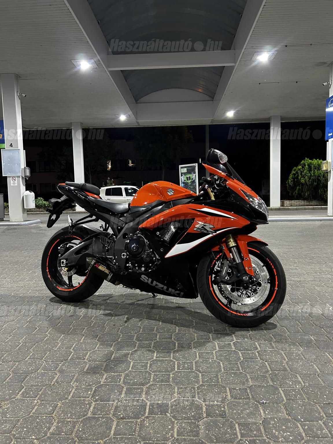 SUZUKI GSX-R 600 2008/10 - 1