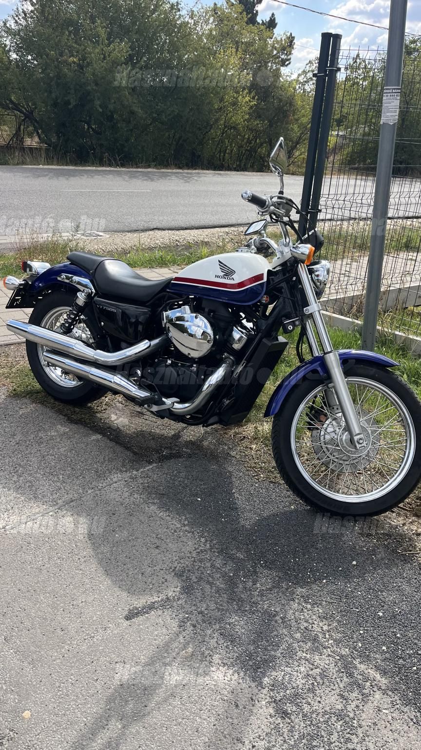 HONDA SHADOW 750 2012/3 - 1