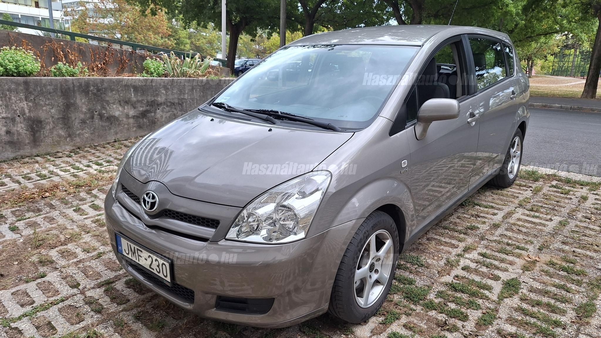 TOYOTA COROLLA VERSO 2004/11 - 1