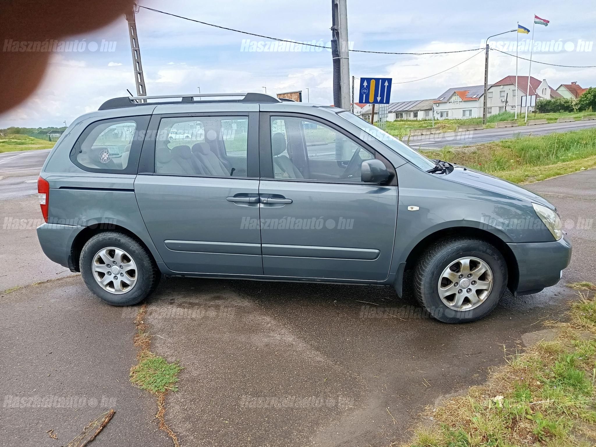KIA CARNIVAL 2009/11 - 1