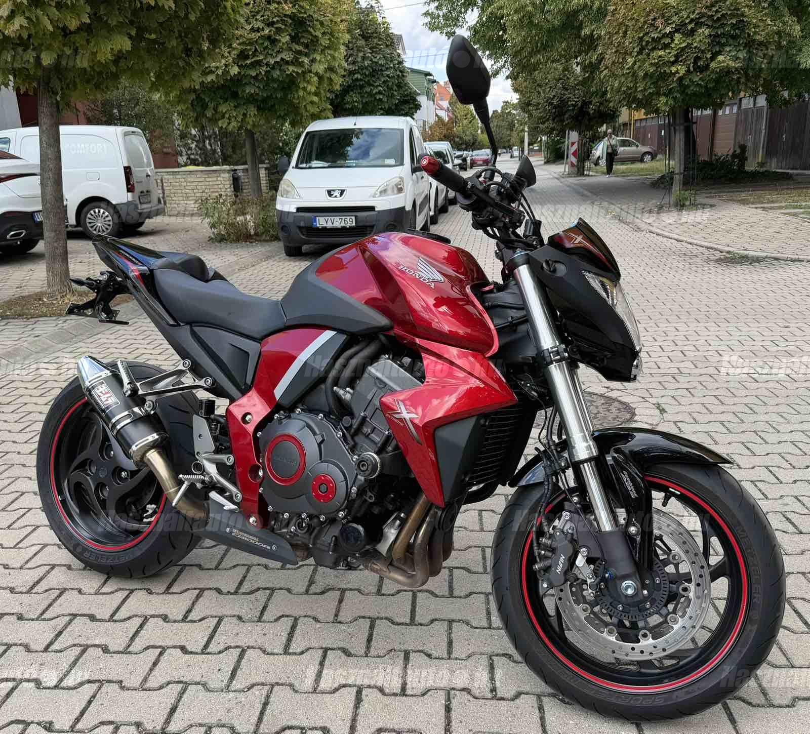 HONDA CB 1000 R+ ABS 2010/3 - 1