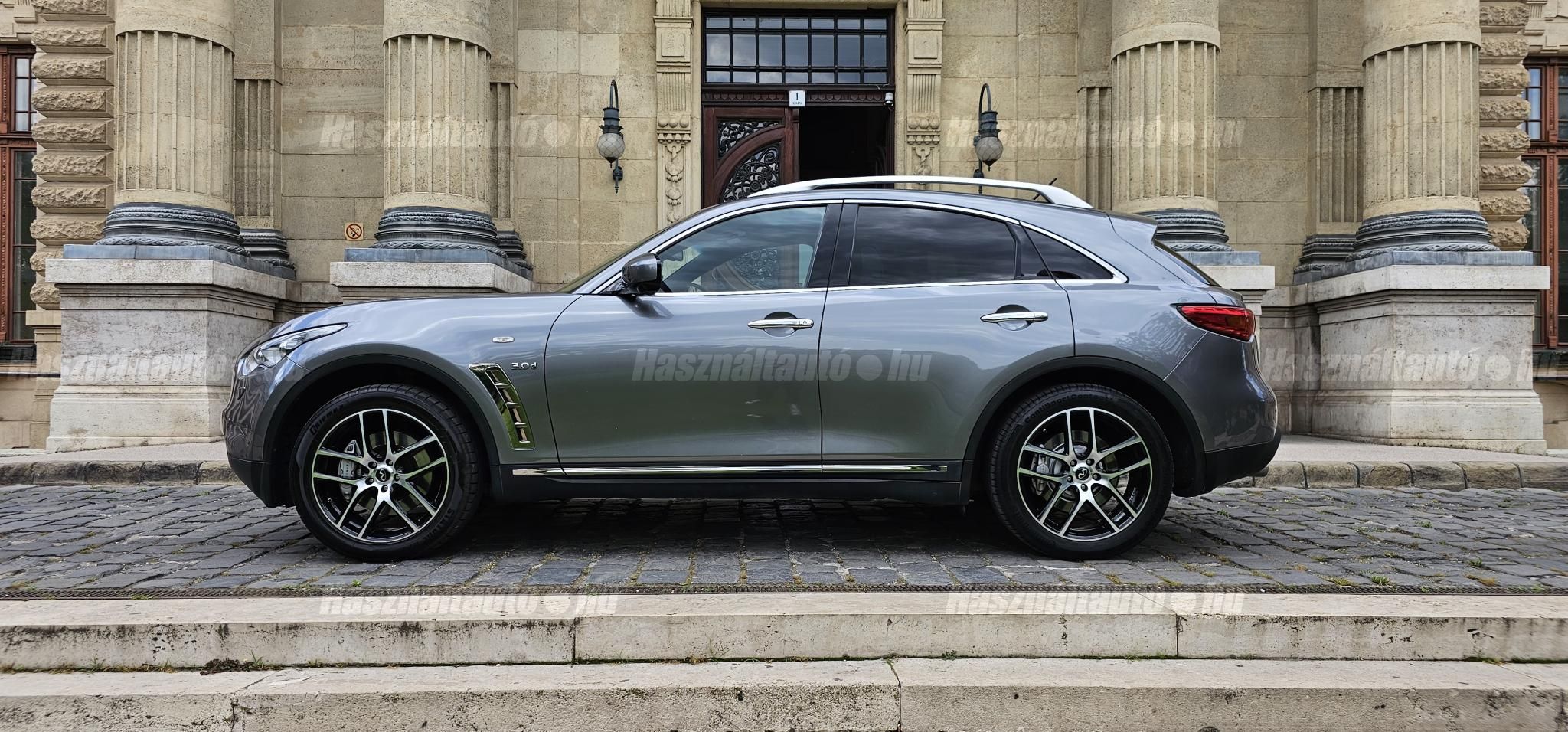 INFINITI QX70 2015/7 - 1