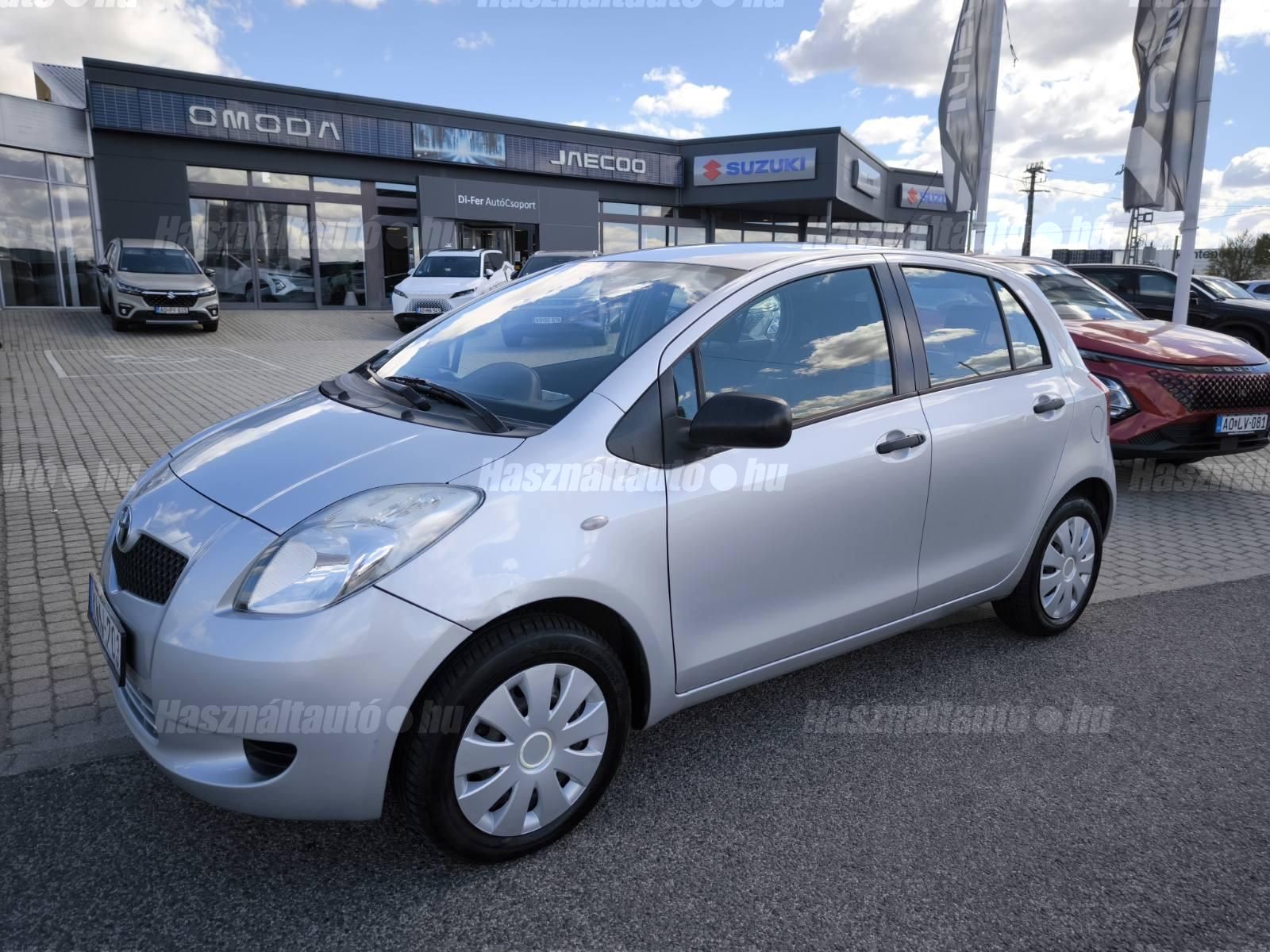 TOYOTA YARIS 2007/11 - 1