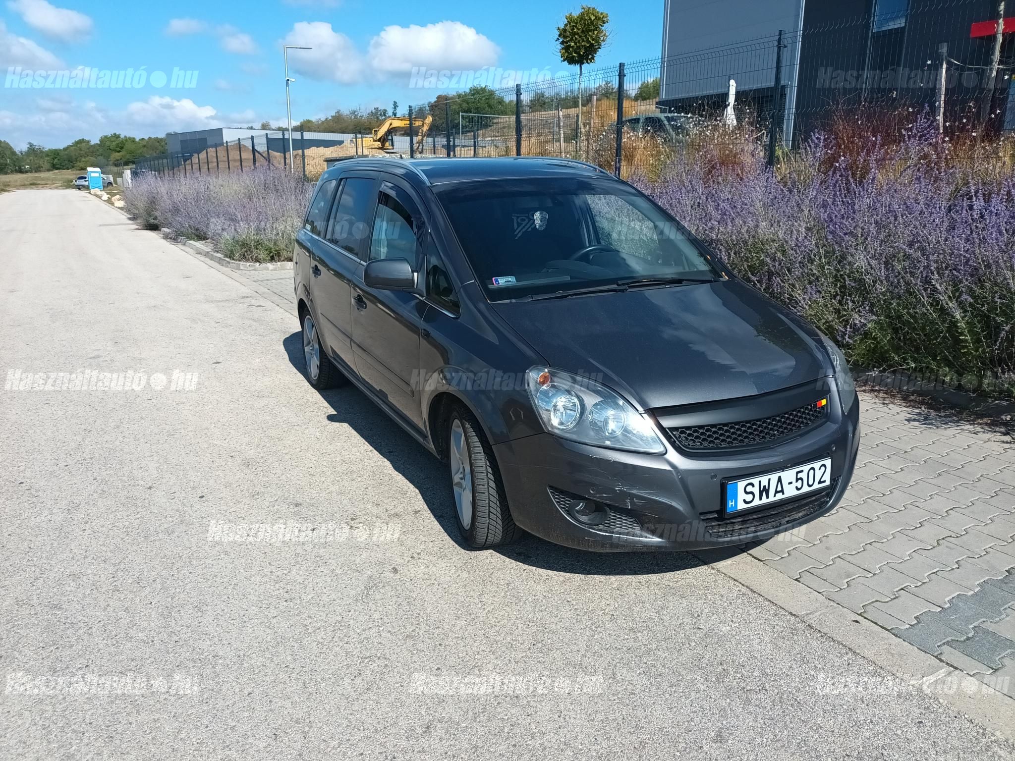OPEL ZAFIRA B 2010/3 - 1
