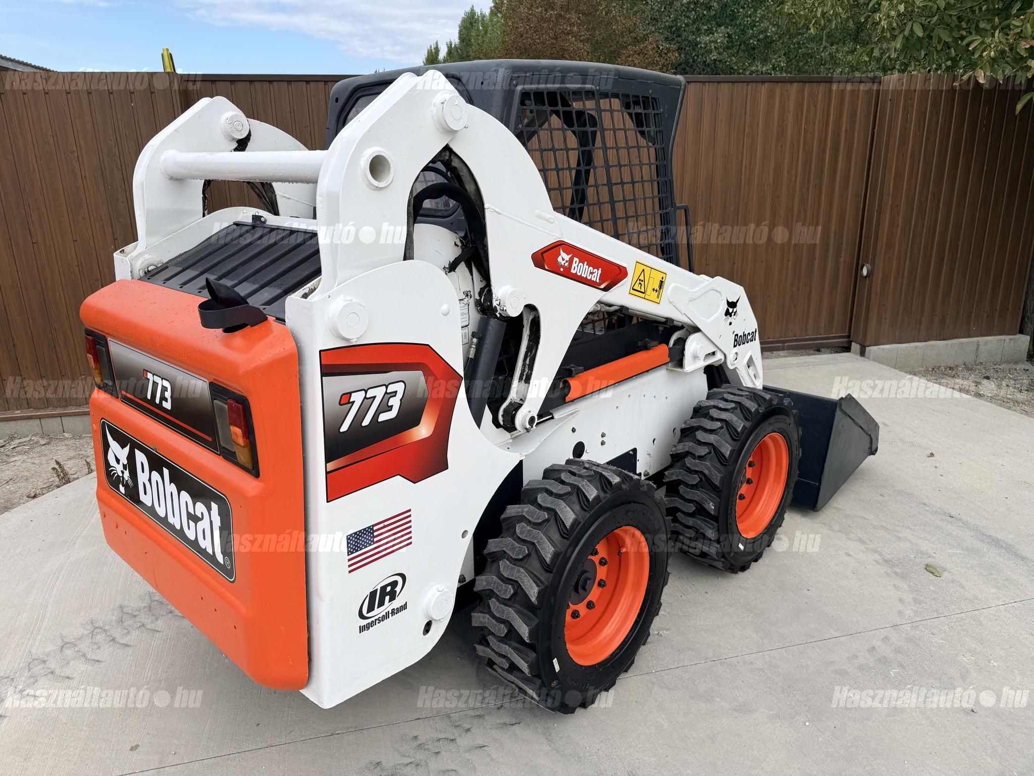 BOBCAT 2002 - 1