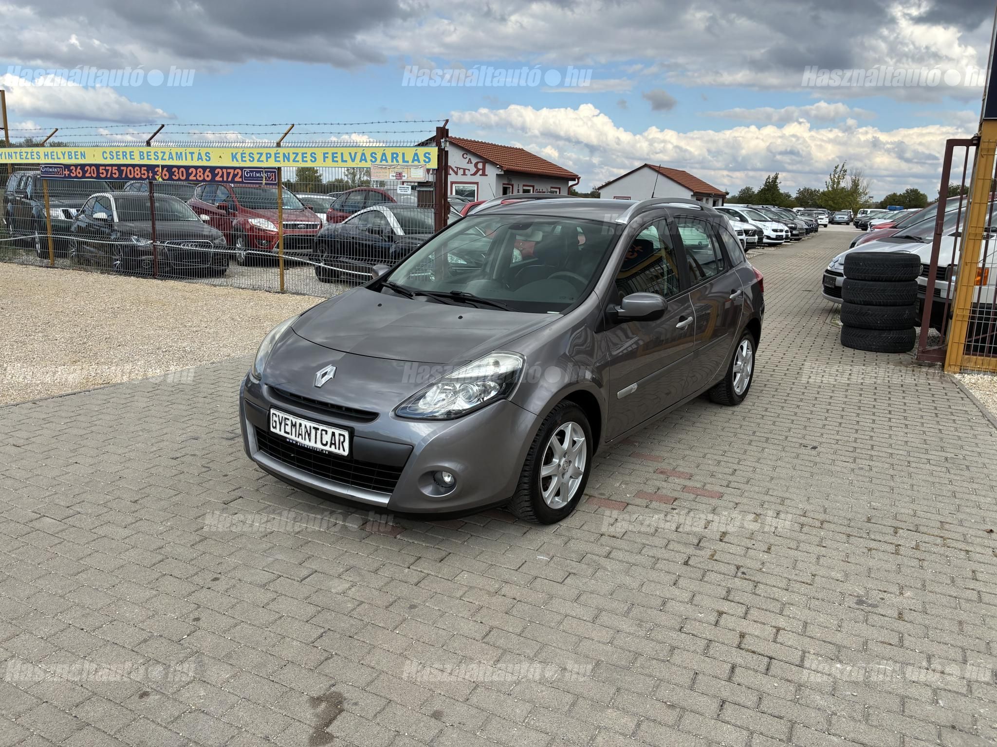 RENAULT CLIO 2010/4 - 1