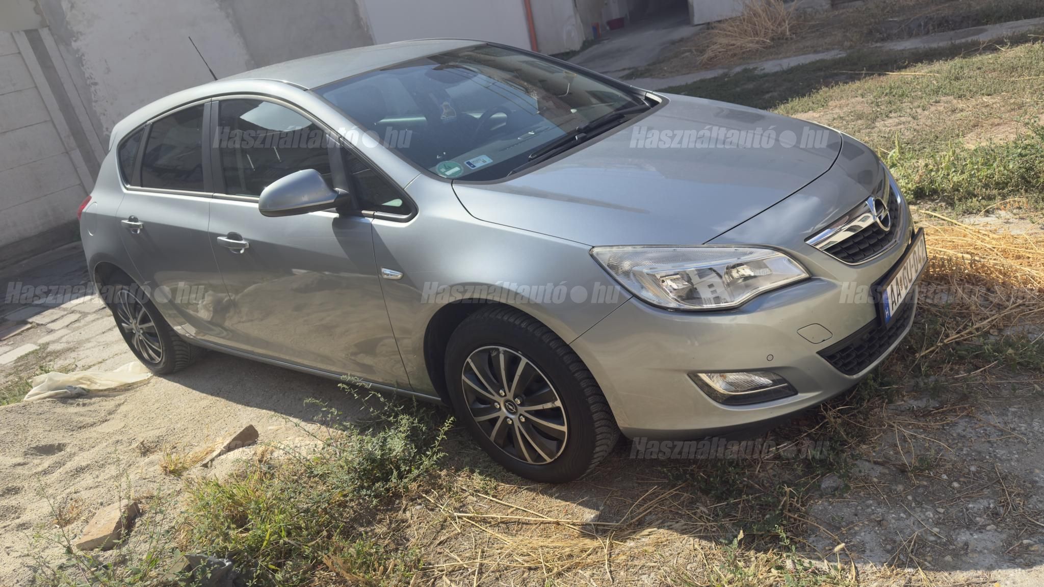 OPEL ASTRA J 2012/11 - 1