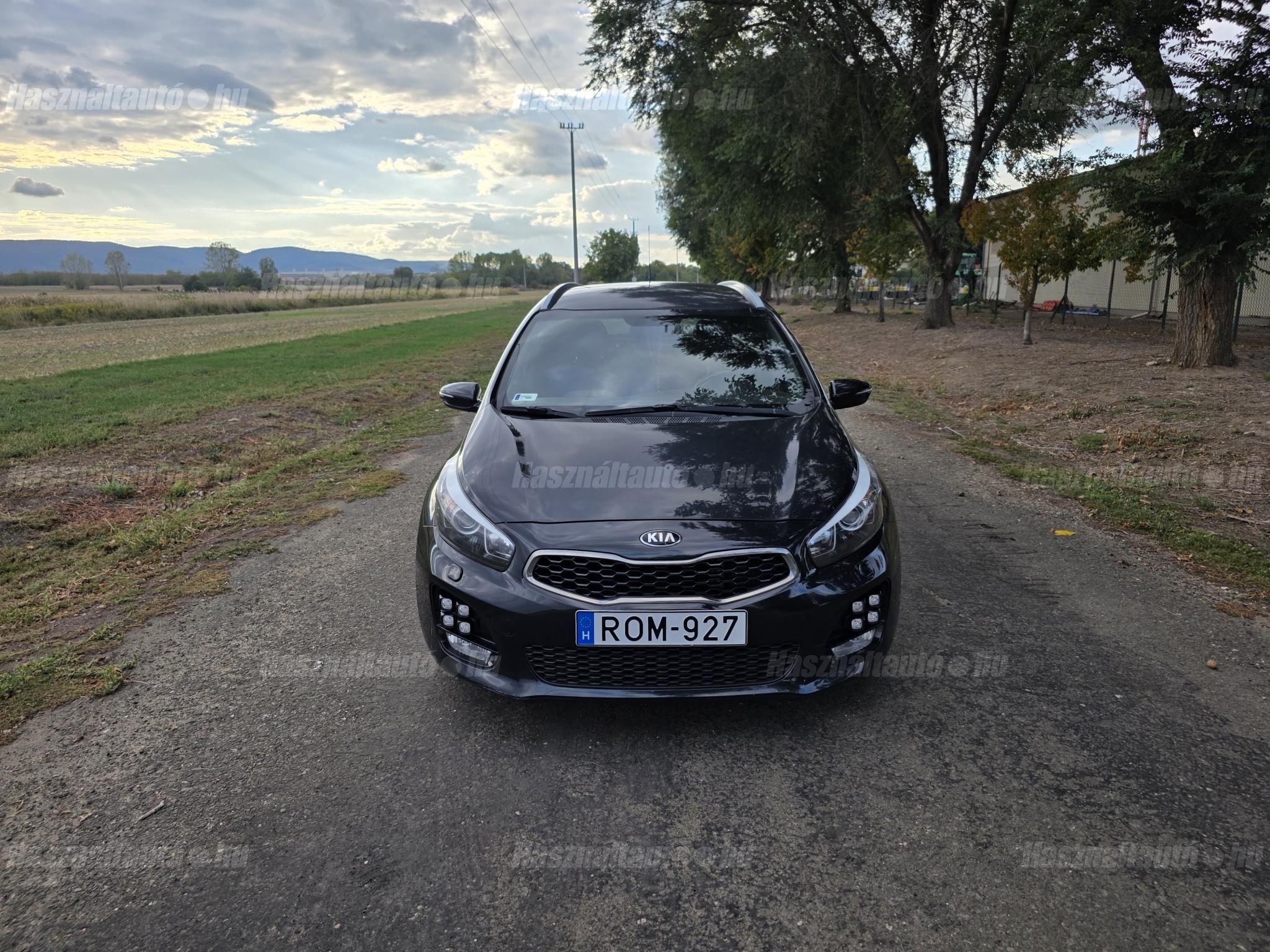 KIA CEE'D 2016/10 - 1