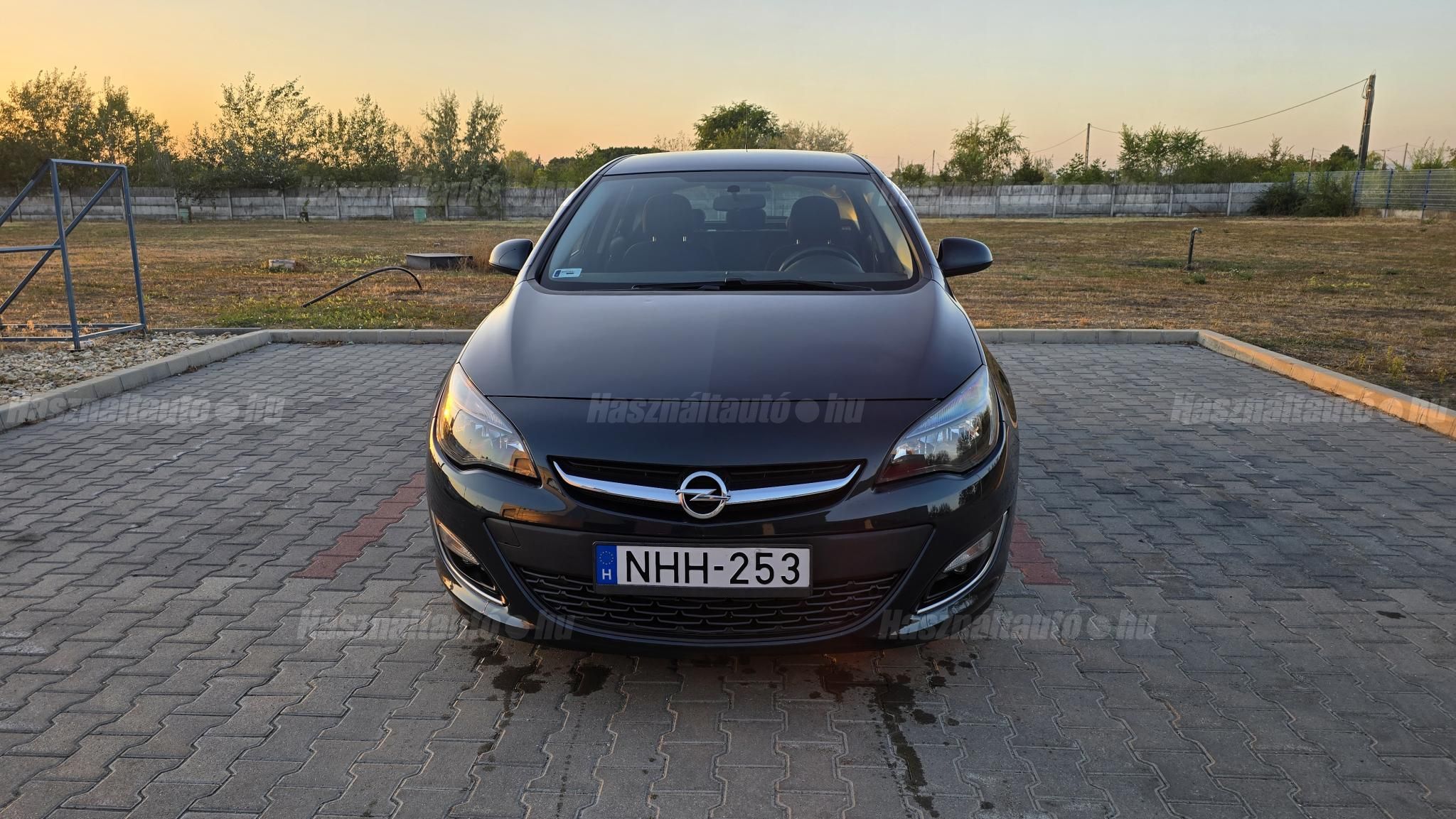 OPEL ASTRA J 2015/8 - 1