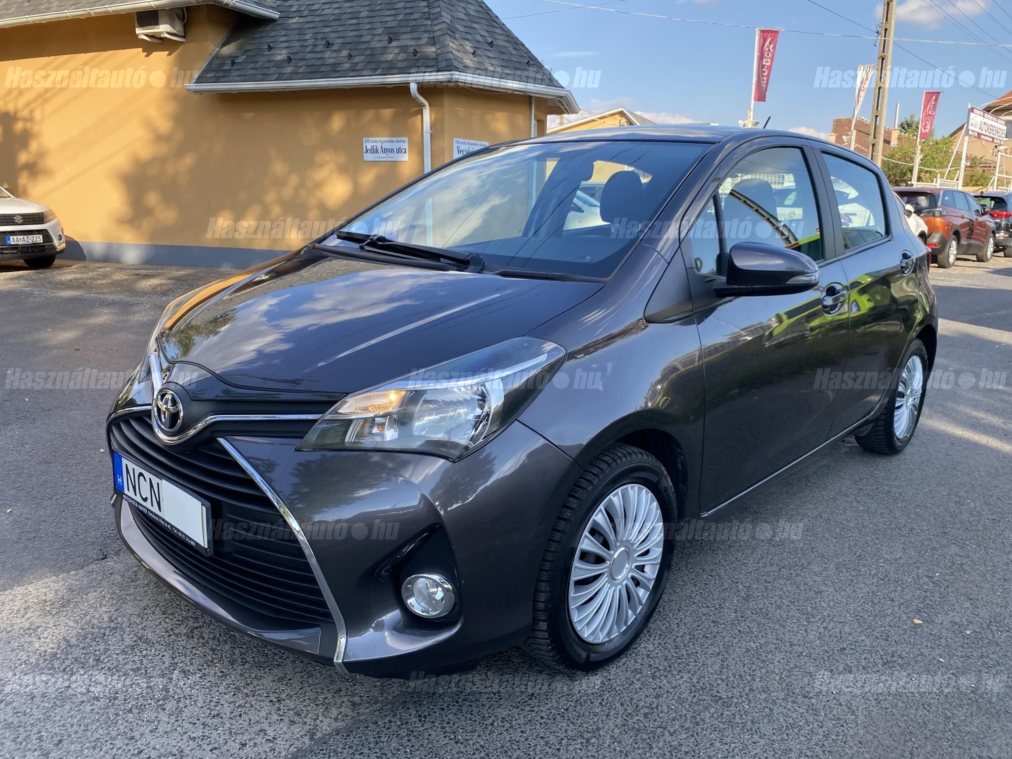 TOYOTA YARIS 2016 - 1
