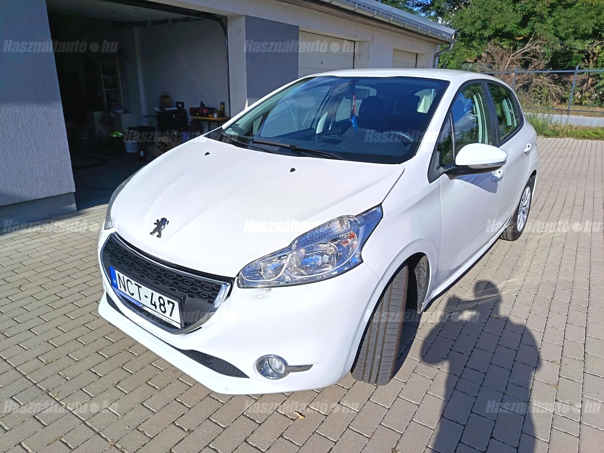 PEUGEOT 208 2015/10 - 1