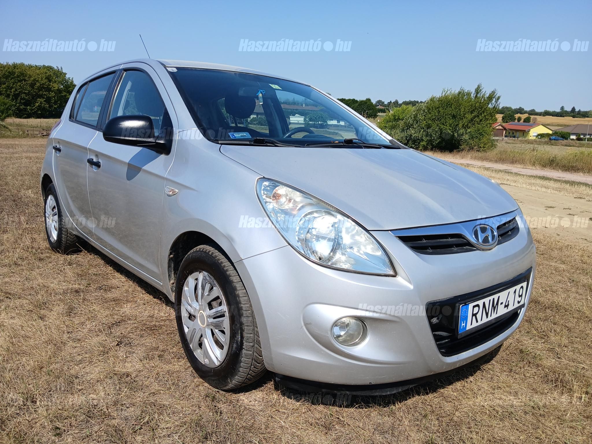 HYUNDAI I20 2011 - 1