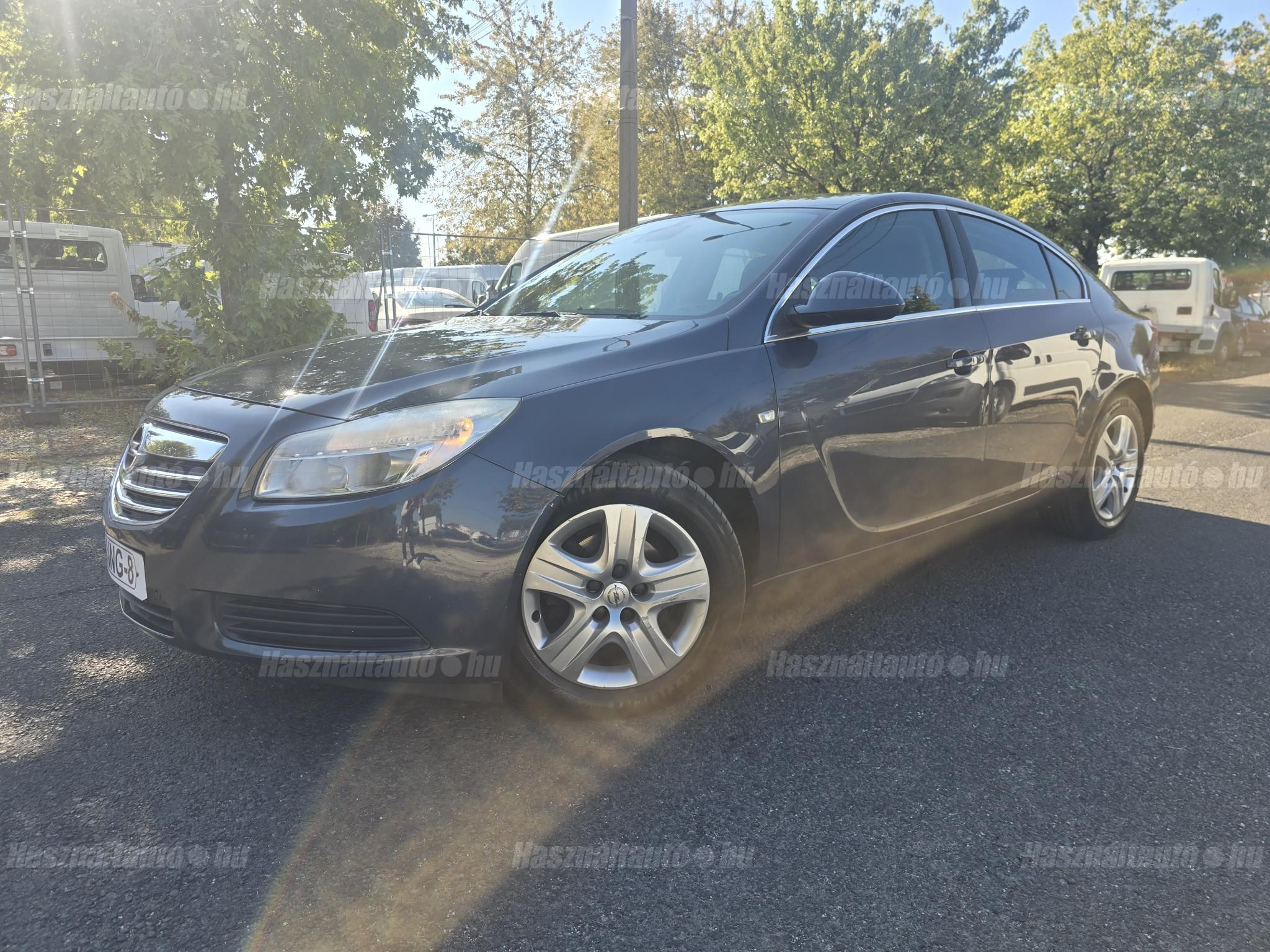 OPEL INSIGNIA 2010/10 - 1
