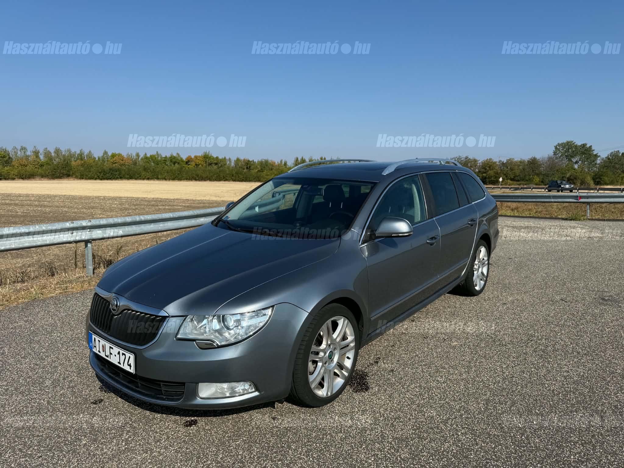 SKODA SUPERB 2011/6 - 1