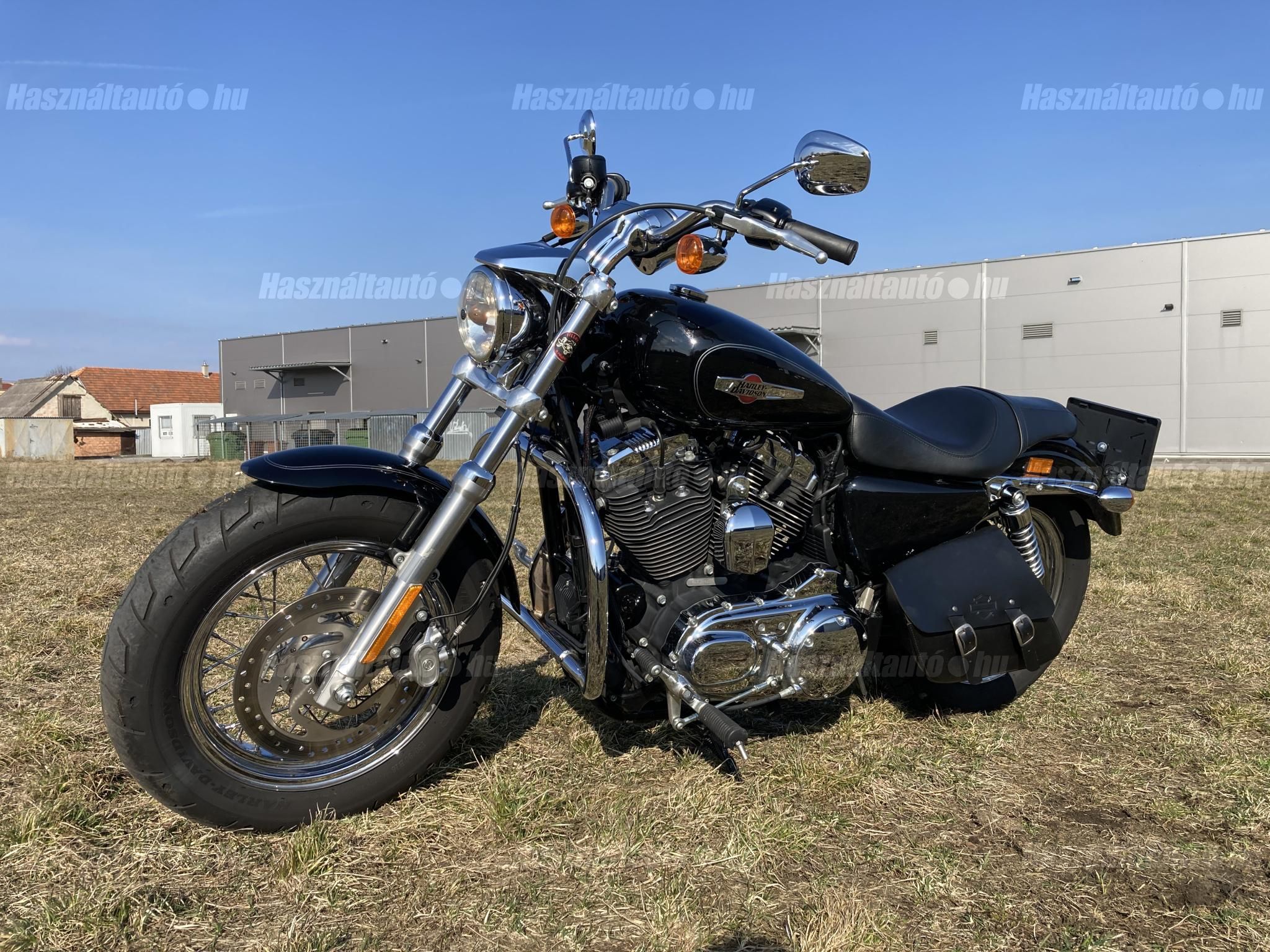 HARLEY-DAVIDSON SPORTSTER 1200 CUSTOM 2015/4 - 1