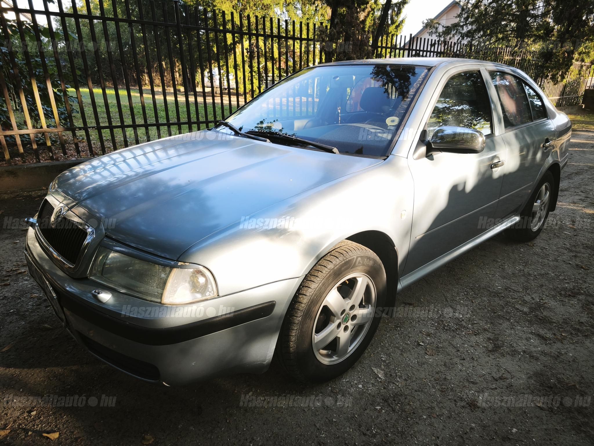 SKODA OCTAVIA 2002/4 - 1