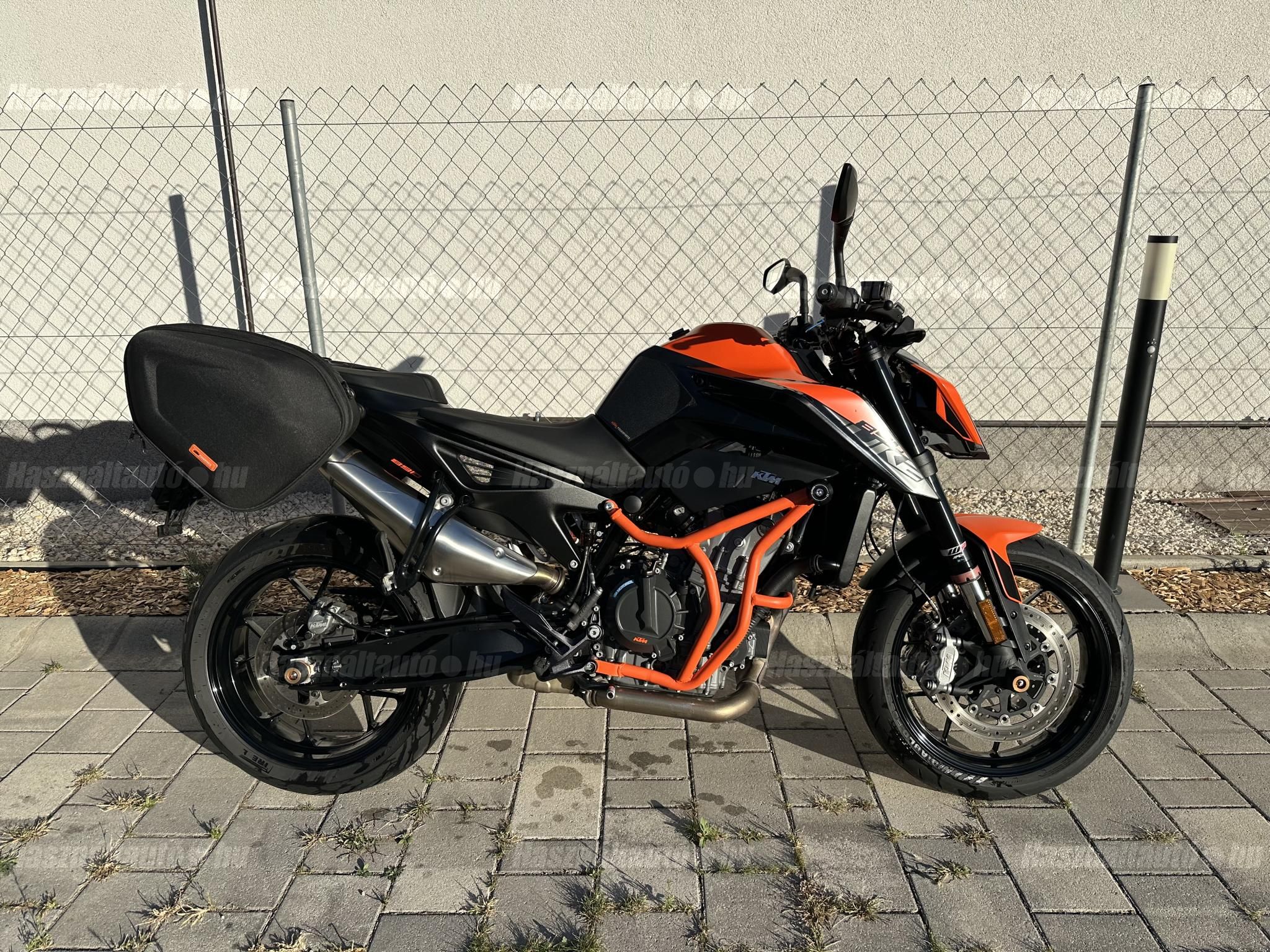 KTM 890 DUKE 2022 - 1