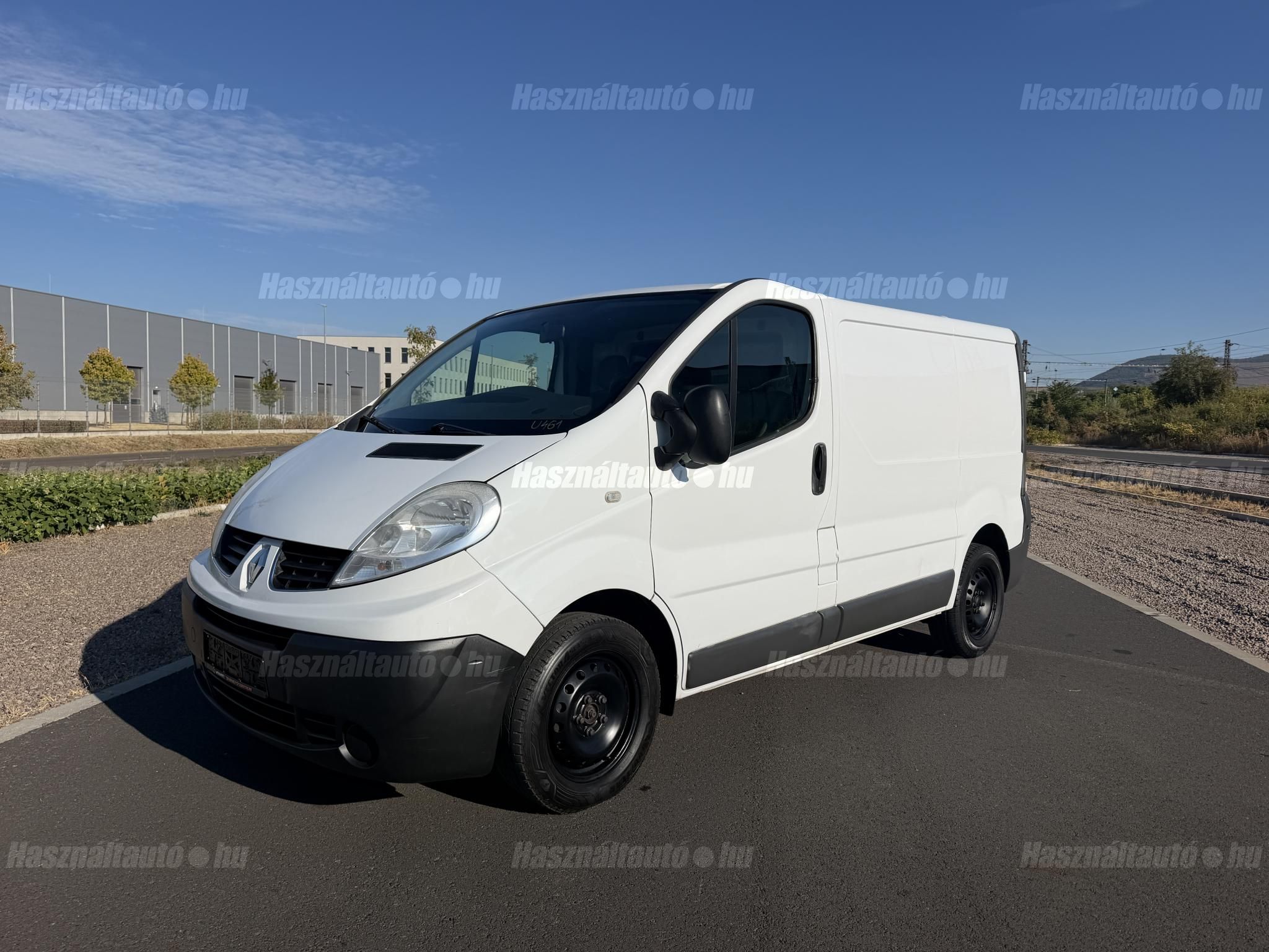 RENAULT TRAFIC 2013/12 - 1