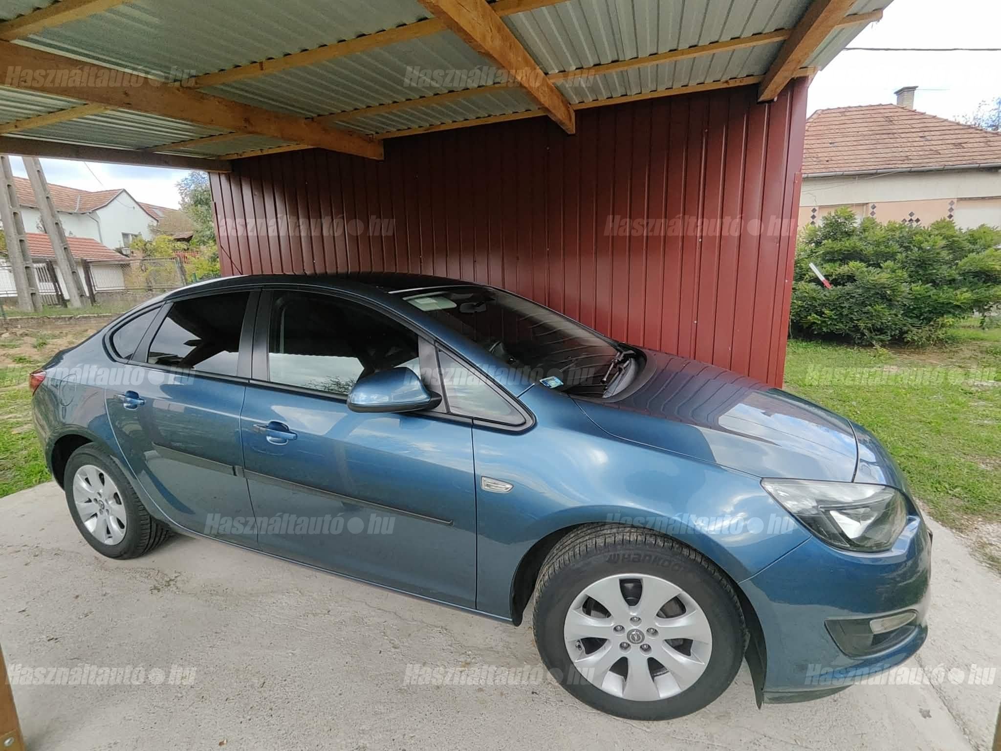 OPEL ASTRA J 2017/6 - 1