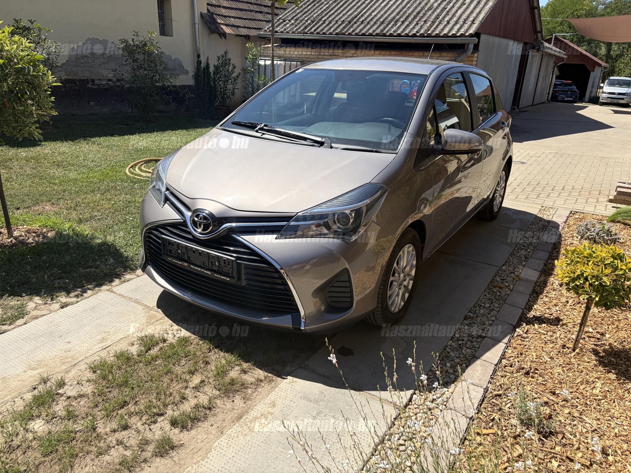 TOYOTA YARIS 2015/4 - 1