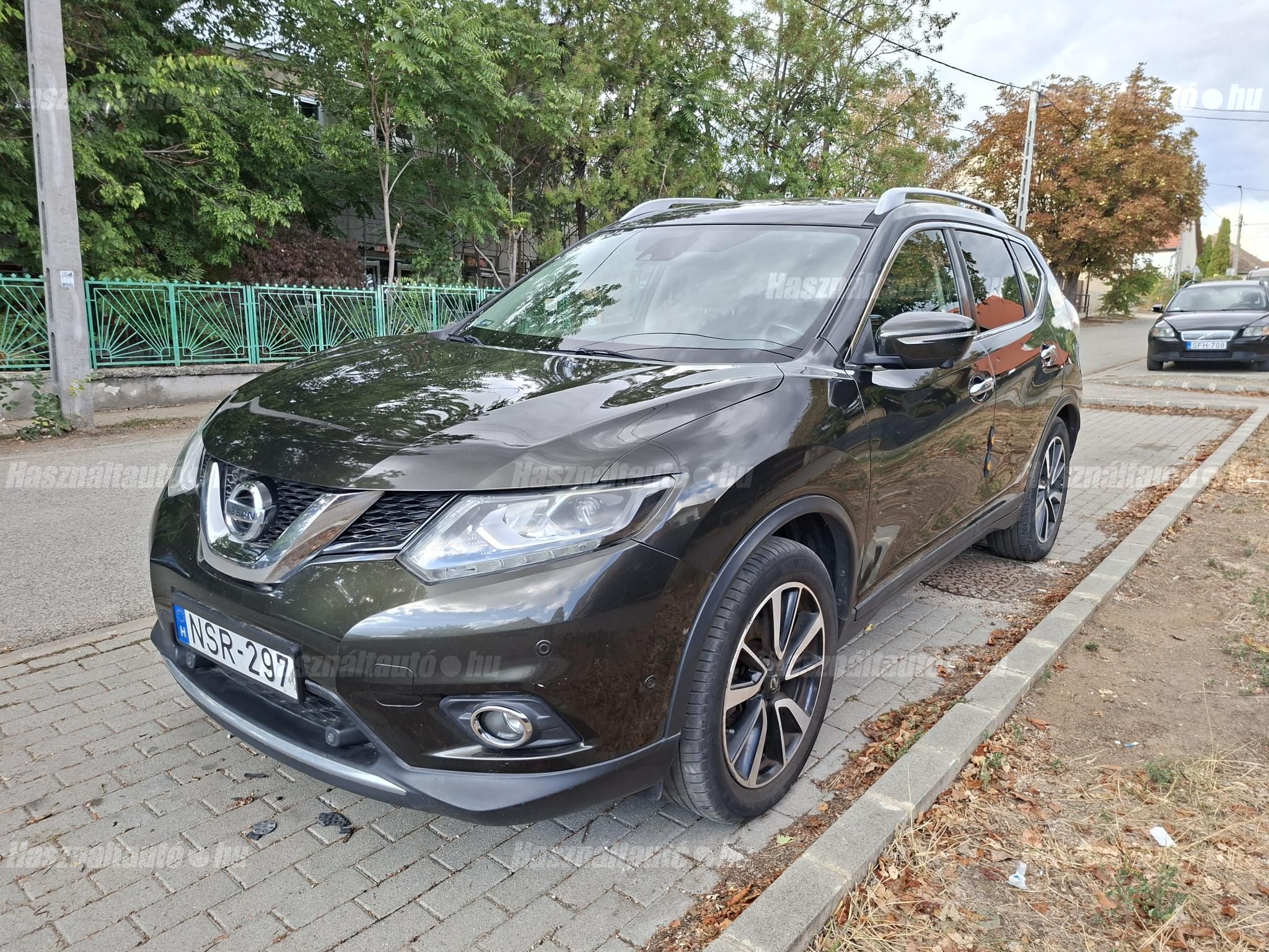 NISSAN X-TRAIL 2016 - 1