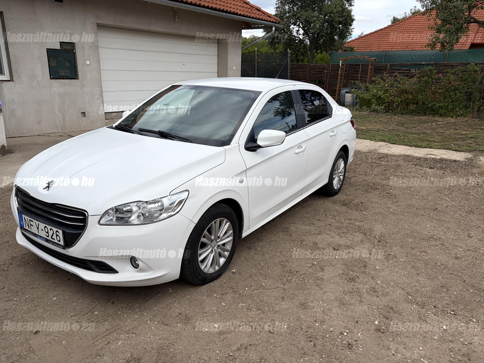 PEUGEOT 301 2015/8 - 1